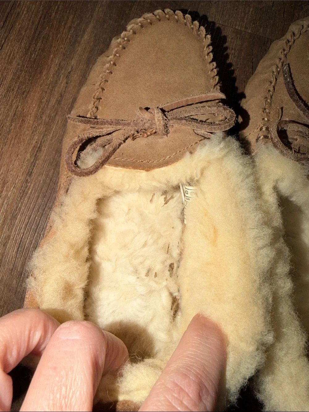 UGG Dakota Slipper size 4